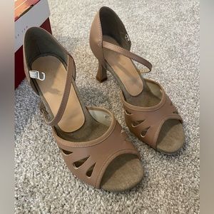 So Danca Remy BL174 ballroom heels size 7